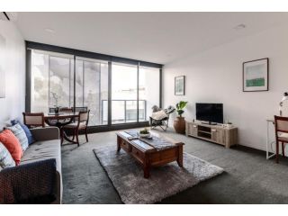 Spacious 1BD in Prahran -50 mtrs to Chapel Street! Apartment, Melbourne - 2