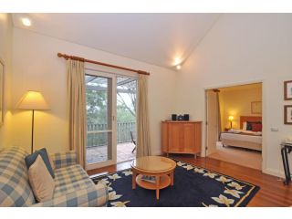 1 bedroom Executive Villa located within Cypress Lakes Villa, Pokolbin - 2