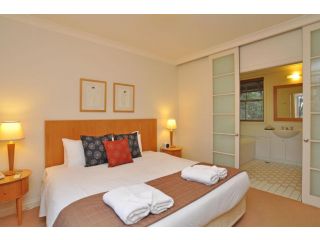 1 bedroom Executive Villa located within Cypress Lakes Villa, Pokolbin - 1