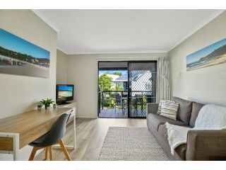 1 Bedroom Unit in 4 Star Tropical Resort in Noosaville Apartment, Noosaville - 1