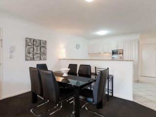 1 'SEASHELLS' 21-23 MAGNUS STREET â€“ WIFI, POOL, LIFT & AIR CONDITIONING Apartment, Nelson Bay - 3