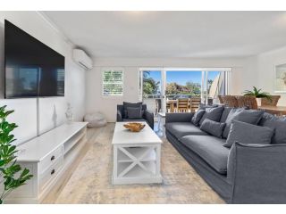 1 The Beach House Apts Direct Beach Access Apartment, Sunshine Beach - 2