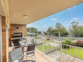 10 'Teramby Court' 104 Magnus Street - in Nelson Bay CBD with water views and WIFI Apartment, Nelson Bay - 4