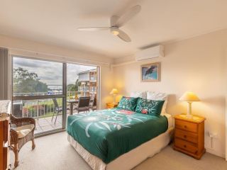 10 'Teramby Court' 104 Magnus Street - in Nelson Bay CBD with water views and WIFI Apartment, Nelson Bay - 3