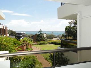 17 'The Commodore' 9-11 Donald Street - pleasant unit with open plan living Apartment, Nelson Bay - 2