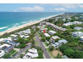 Unit 2 Perfect Holiday Haven in Beachfront Street See the Ocean 2 Bed 2 Bath Guest house, Sunshine Beach - 2