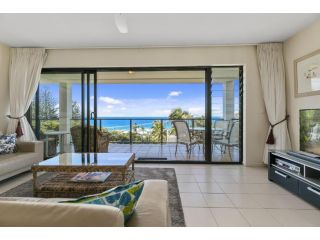 2 Ballin Wonderous White Waters Guest house, Sunshine Beach - 1