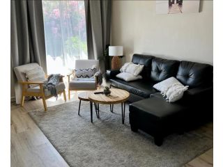 2 bed room Cozy unit Apartment, Victoria - 2