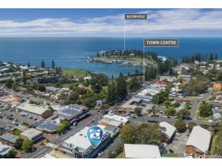 2 bedroom modern coastal retreat Apartment, Kiama - 2