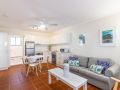 2 &#x27;Copacabana&#x27;, 61 Sandy Point Road - cute unit with water views from the balcony Guest house, Corlette - thumb 4