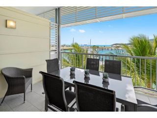 20 S at the Marina Apartment, Airlie Beach - 1