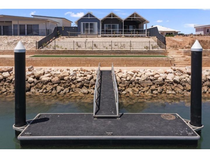 22 Kestrel Place- PRIVATE JETTY Guest house, Exmouth - imaginea 6