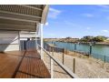 22 Kestrel Place- PRIVATE JETTY Guest house, Exmouth - thumb 7