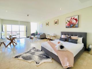 237 Santai - Second floor studio by uHoliday Apartment, Casuarina - 2