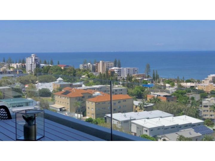 #24 K I G Heights, Kings Beach - Stunning Views Guest house, Caloundra - imaginea 2