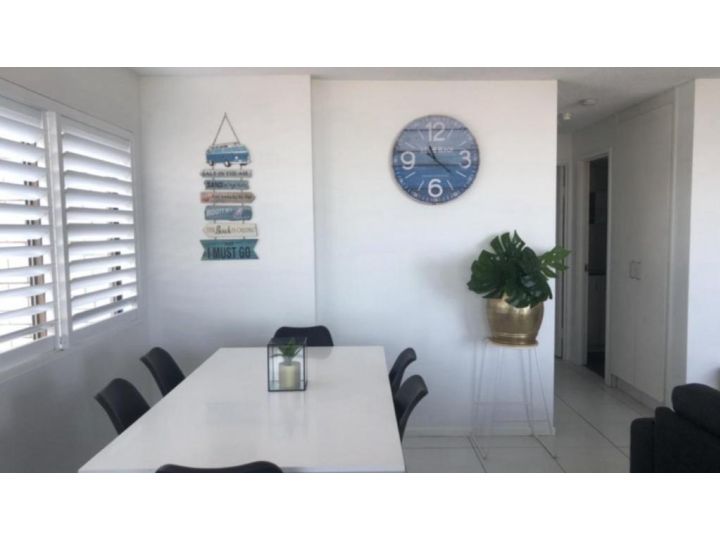 #24 K I G Heights, Kings Beach - Stunning Views Guest house, Caloundra - imaginea 8