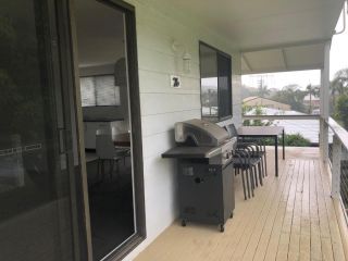 26 Rumbalara Avenue Rainbow Beach Aircon Walk To Beach Guest house, Rainbow Beach - 3