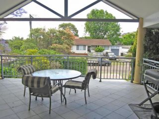 27b Christmas Bush Avenue - duplex in Nelson Bay walking distance to Dutchies Beach Guest house, Nelson Bay - 4