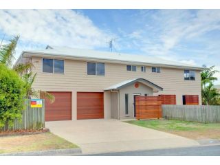 29 Cypress Avenue - Rainbow Beach, Close to the beach with a pool Guest house, Rainbow Beach - 3