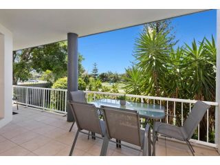 2Bed Beachfront Apartment - Holiday Management Apartment, Kingscliff - 2