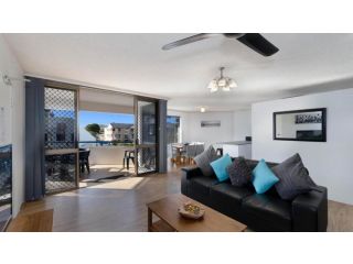 2nd Floor Unit with Water Views and Pool - Karoonda Sands, Bongaree Guest house, Bongaree - 3