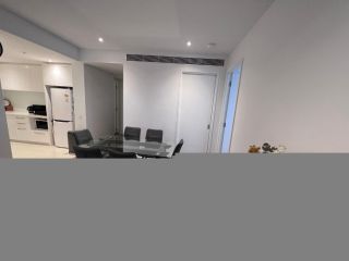 3 BED APTM LUX Apartment, Melbourne - 1