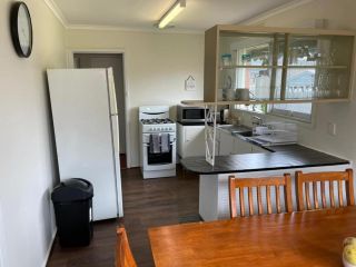 3 BR Family House close to Melbourne Airport Guest house, Melbourne - 1