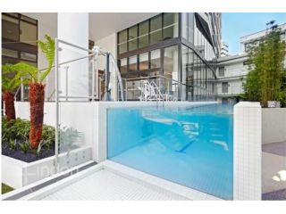 3 Saint Kilda Road Apartment, Melbourne - 1