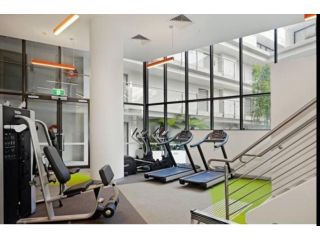 3 Saint Kilda Road Apartment, Melbourne - 3