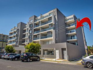 303 'The Shoal', 4-8 Bullecourt Street - Air Conditioning, WIFI, Netflix, Views, Linen & Lift Apartment, Shoal Bay - 4