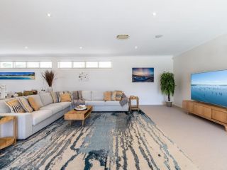 35 Wahgunyah Rd Nelson Bay Guest house, Nelson Bay - 4