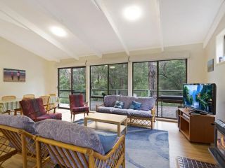 37 Coastal Court Bush Retreat By the Sea Guest house, Dalmeny - 2