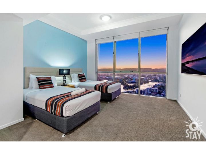 5 Bedroom Sub Penthouse HIGH FLOOR at Chevron Renaissance - Q Stay Apartment, Gold Coast - imaginea 13