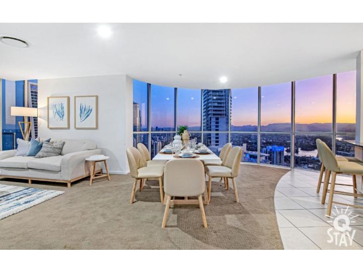 5 Bedroom Sub Penthouse HIGH FLOOR at Chevron Renaissance - Q Stay Apartment, Gold Coast - imaginea 9