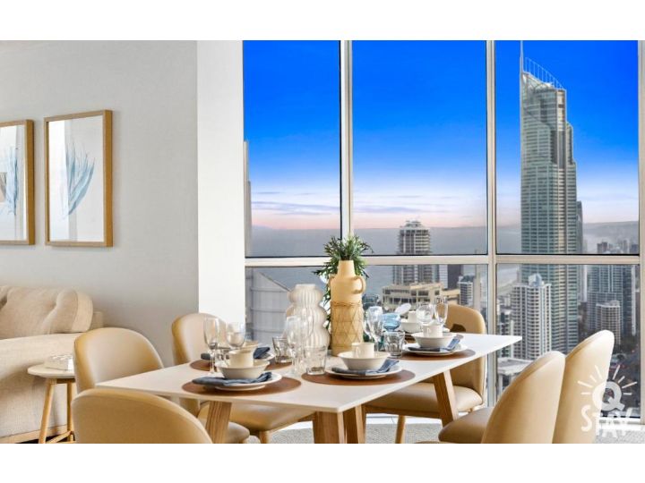 5 Bedroom Sub Penthouse HIGH FLOOR at Chevron Renaissance - Q Stay Apartment, Gold Coast - imaginea 1