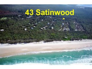 43 Satinwood Drive - Rainbow Shores - Stroll to the shoreline from this fantastic beach house, Pet Friendly and Air Conditioned Guest house, Rainbow Beach - 1