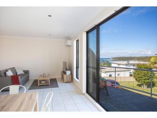 Dolphin Views Unit 5 of 14 Dolphin St Apartment, Ulladulla - 3