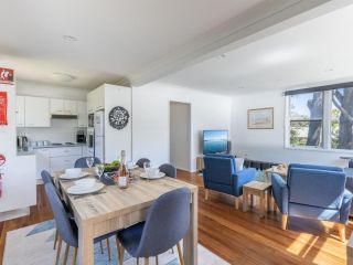 5 Fingal Street great 2 bedroom unit close to town Apartment, Nelson Bay - 2