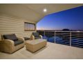 5 Kestrel Place - PRIVATE JETTY & POOL Guest house, Exmouth - thumb 18