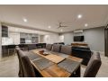 5 Kestrel Place - PRIVATE JETTY & POOL Guest house, Exmouth - thumb 9