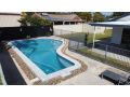 62 Tingira Close - Modern lowset home with swimming pool, outdoor area, ample parking. Pet friendly Guest house, Rainbow Beach - thumb 11