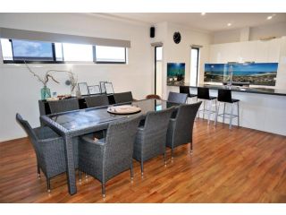 64 Madaffari Drive - PRIVATE JETTY Guest house, Exmouth - 3