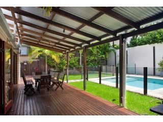 7 Depper Cosy Beach House in Central Sunshine Beach Guest house, Sunshine Beach - 5