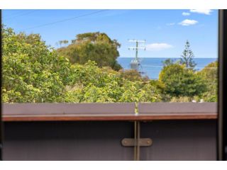 7 Knockbreak Cosy Townhouse Close to Beach Apartment, Sunshine Beach - 5