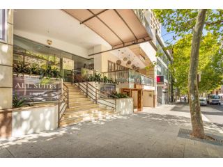 705 Always Summer in the City - 2 bedroom with chrome cast Apartment, Perth - 5