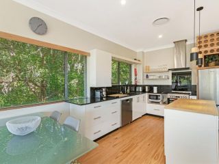 8-24 Panorama Drive Apartment, Gold Coast - 2