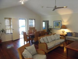 8 Orania Court - Rainbow Shores, Privacy, Peace and Quiet Guest house, Rainbow Beach - 4