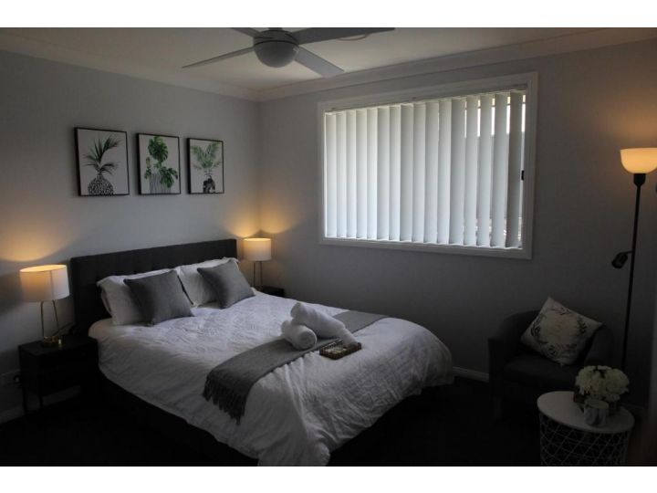 Holiday Room with share bathroom Guest house, Orange - imaginea 11