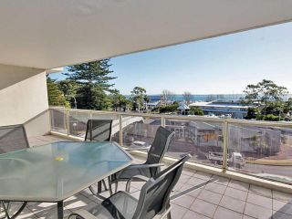 9 'Nelson Towers' 71a Victoria Parade - unit in the heart of Nelson Bay with water views Apartment, Nelson Bay - 1