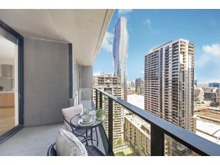 A Comfy 2BR Apt Next To Southern Cross City Views Apartment, Melbourne - 1